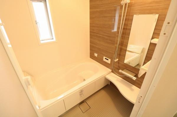 クレイドルガーデン泉佐野市上瓦屋第３　３号棟　新築戸建