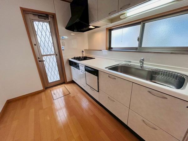 泉南郡熊取町つばさが丘北３丁目の中古一戸建
