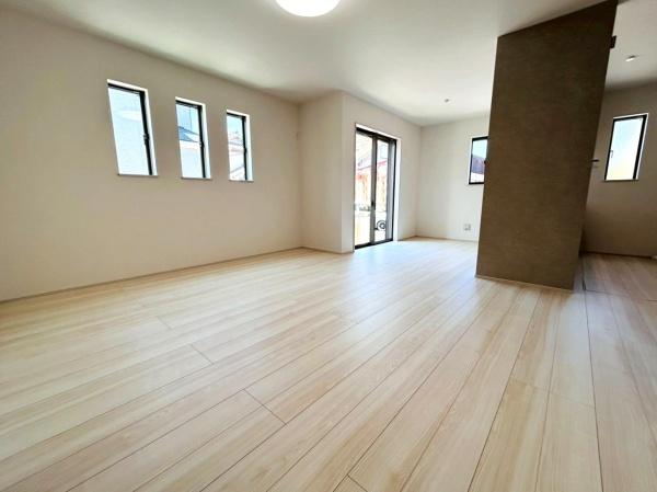 岸和田市春木大小路町の新築一戸建