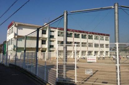 岸和田市田治米町の新築一戸建(岸和田市立山直中学校)