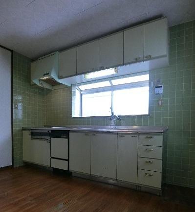 和泉市青葉台１丁目の中古一戸建