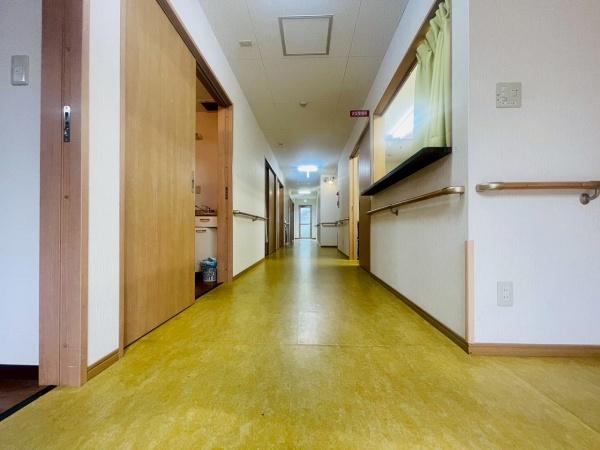 泉南郡熊取町久保二丁目　共同住宅