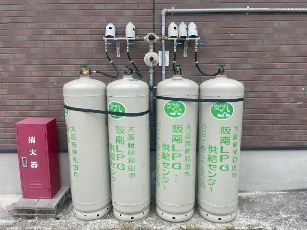 泉南郡熊取町久保二丁目　共同住宅