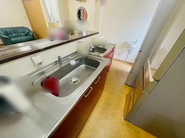 泉南郡熊取町久保二丁目　共同住宅