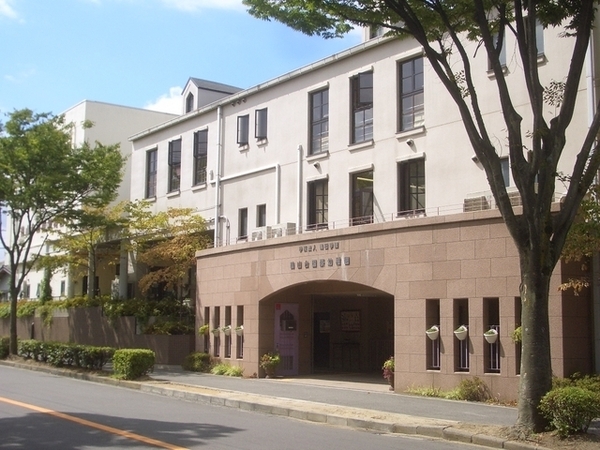 和泉市山荘町3丁目の中古一戸建て(鶴山台国際幼稚園)