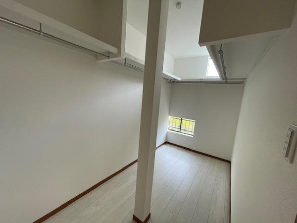 和泉市鶴山台１丁目の中古一戸建て