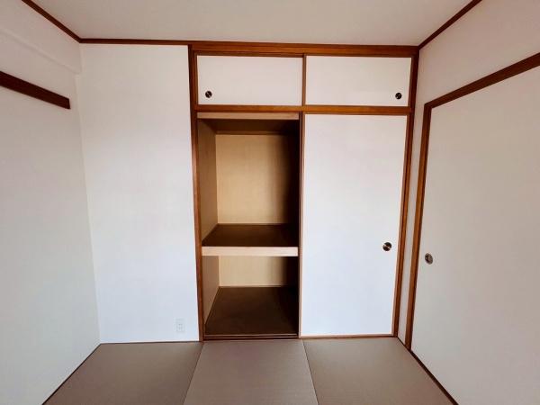 コート和泉府中セルカC棟 中古マンション(収納)