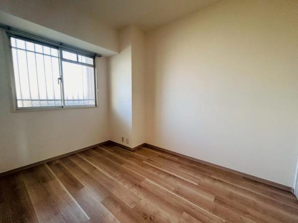 コート和泉府中セルカC棟 中古マンション(洋室)