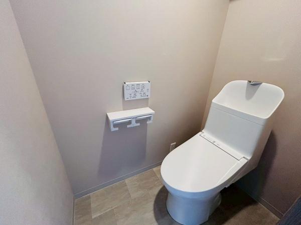 コート和泉府中セルカC棟 中古マンション(トイレ)