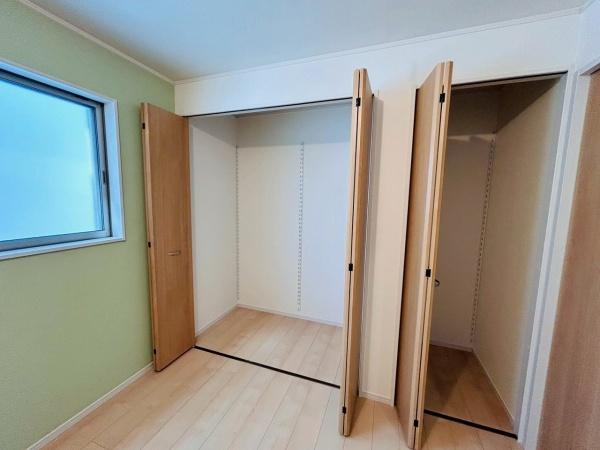 貝塚市堀3丁目の中古一戸建て(収納)