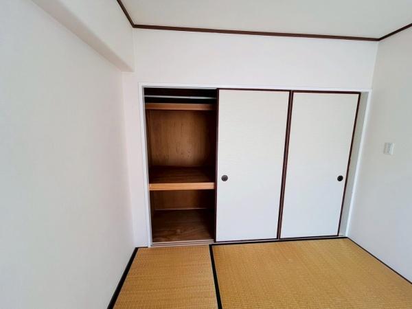 パレス貝塚 中古マンション(収納)