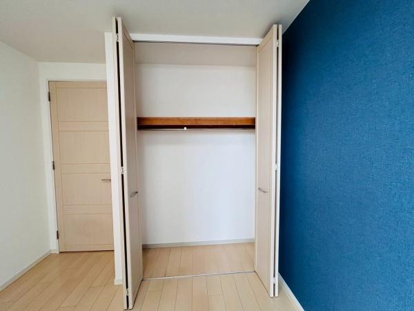 セレッソコート岸和田ザ・グランベイ 中古マンション(収納)