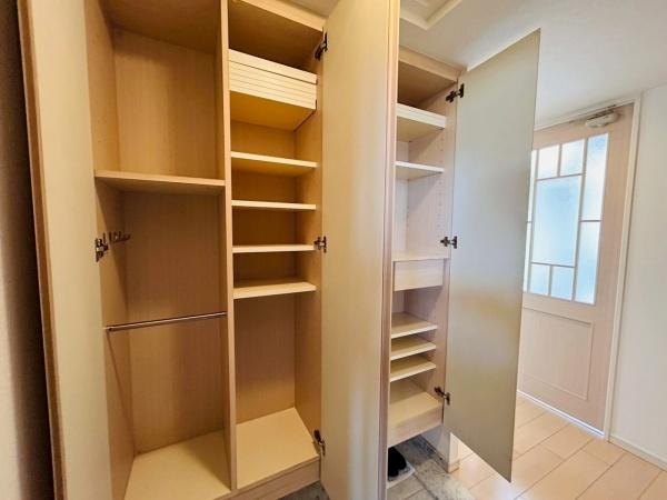 セレッソコート岸和田ザ・グランベイ 中古マンション(収納)