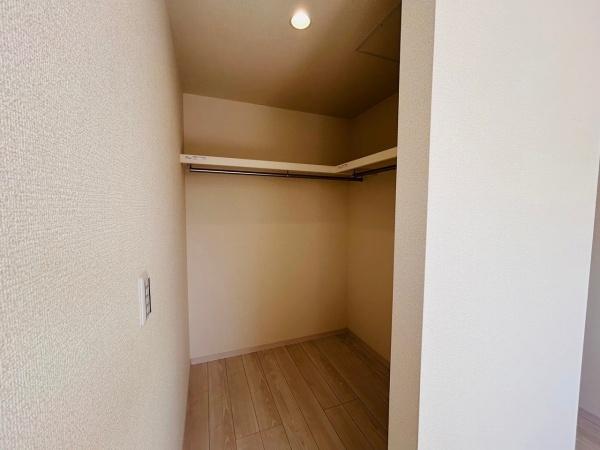 和泉市伯太町４丁目の新築一戸建