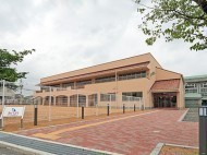 ブリティッシュティンバー尾崎　中古マンション(アルン西鳥取こども園)