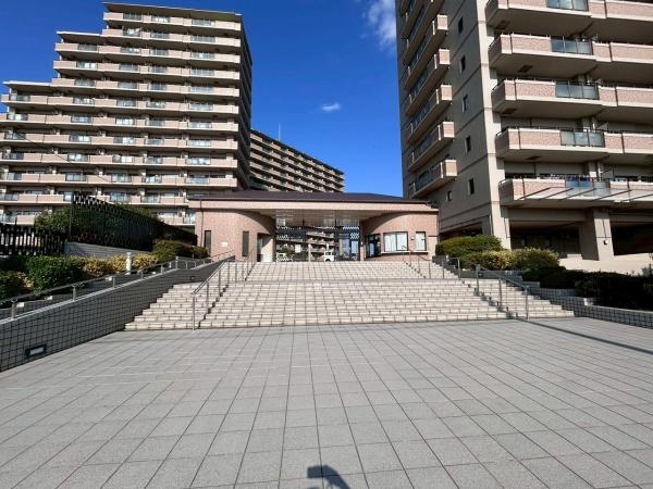 メゾンドールラーバン和泉パークス３番館　中古マンション