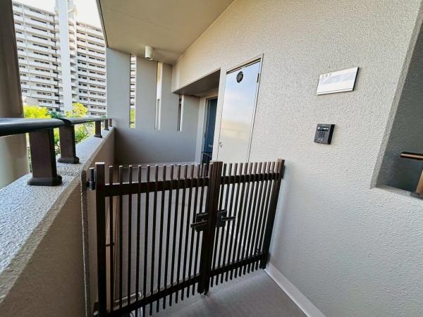 メゾンドールラーバン和泉パークス３番館　中古マンション