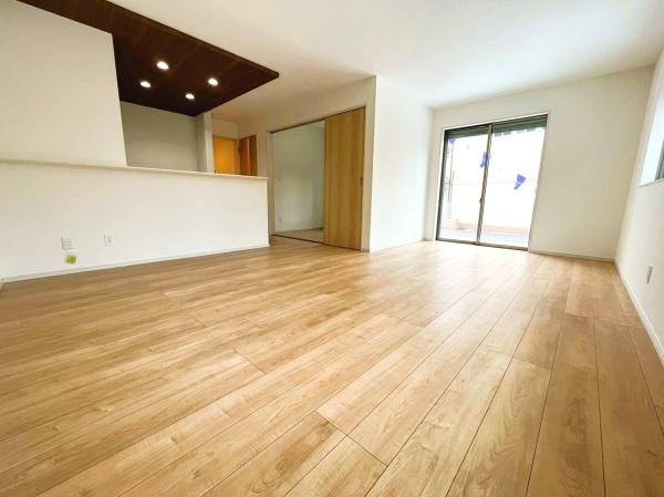 高石市羽衣５丁目の新築一戸建