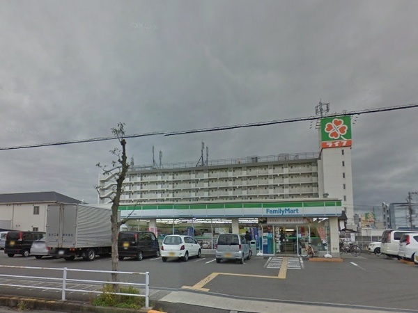 忠岡アーバンコートＡ棟　中古マンション(ファミリーマート忠岡東一丁目店)
