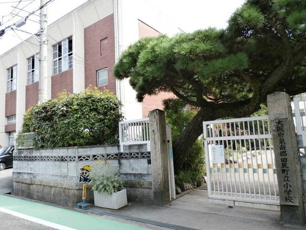 泉南郡田尻町嘉祥寺の中古一戸建て(田尻町立田尻小学校)