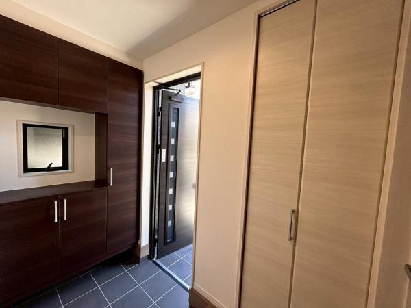 岸和田市春木泉町の新築一戸建