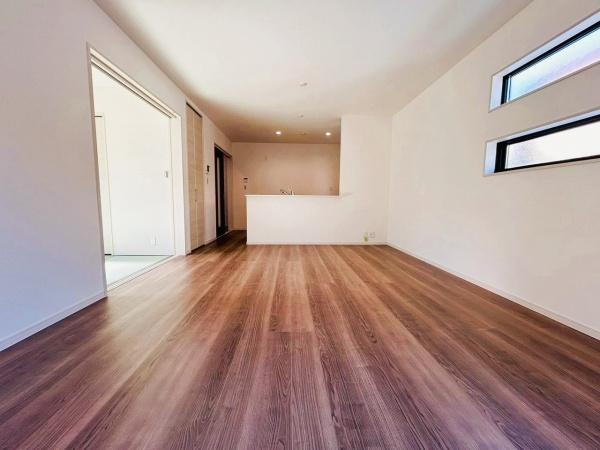 岸和田市春木泉町の新築一戸建