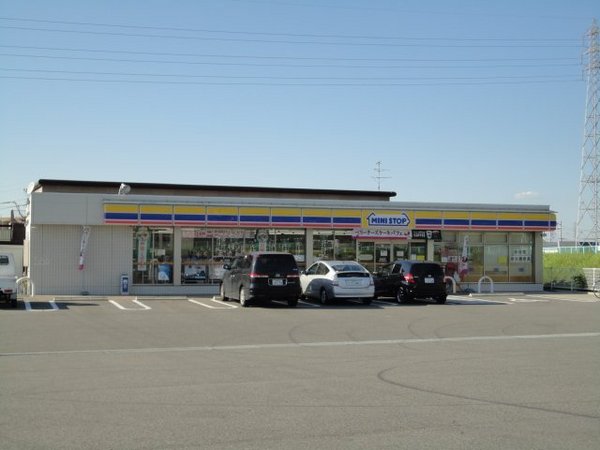 岸和田市東ケ丘町の中古一戸建て(ミニストップ岸和田摩湯町店)