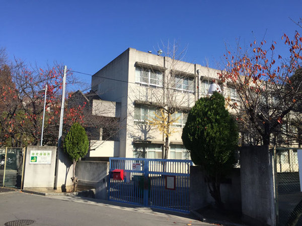 シャルマンフジ堺北　中古マンション(堺市立五箇荘東小学校)