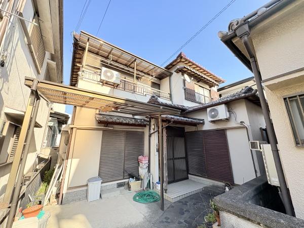 岸和田市箕土路町１丁目の中古一戸建