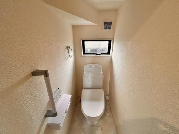 泉佐野市鶴原３丁目の新築一戸建