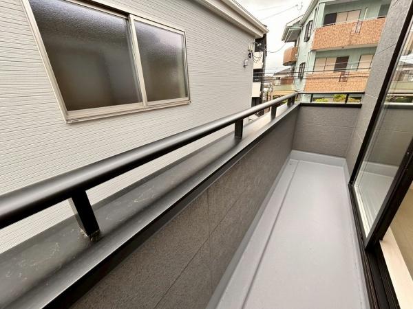 泉佐野市鶴原３丁目の新築一戸建