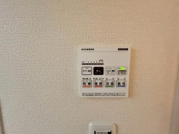 泉佐野市鶴原３丁目の新築一戸建