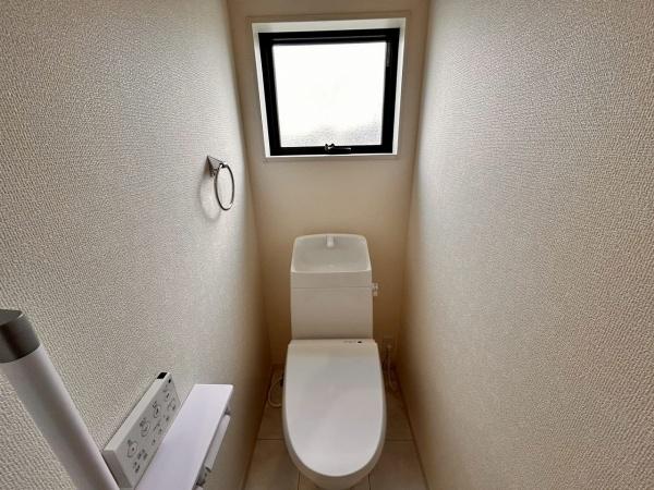 泉佐野市鶴原３丁目の新築一戸建