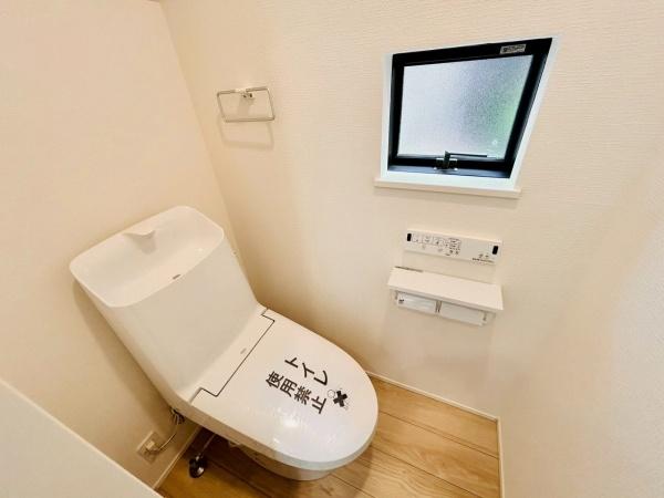 貝塚市脇浜４丁目の新築一戸建