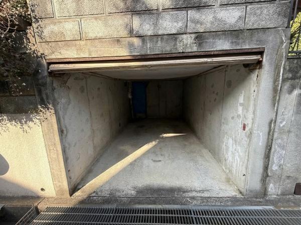 和泉市山荘町３丁目の中古一戸建て