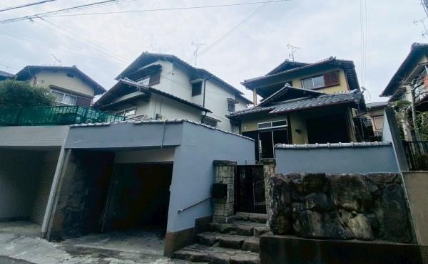 和泉市王子町の中古一戸建
