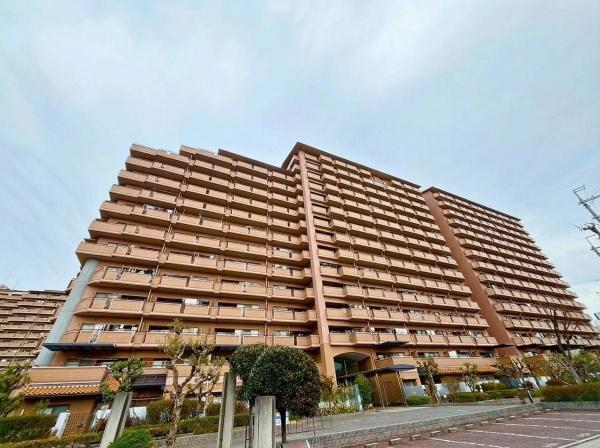 朝日プラザシティ・サザンパーク４番街Ｆ棟