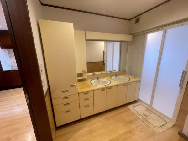 岸和田市真上町の中古一戸建て