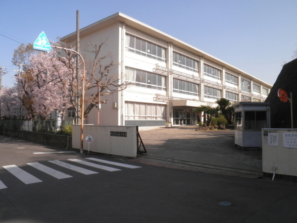 泉南郡熊取町美熊台１丁目の中古一戸建て(熊取町立南小学校)