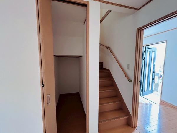 泉佐野市日根野の中古一戸建て