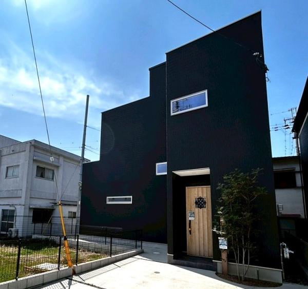 泉佐野市羽倉崎上町３丁目の中古一戸建