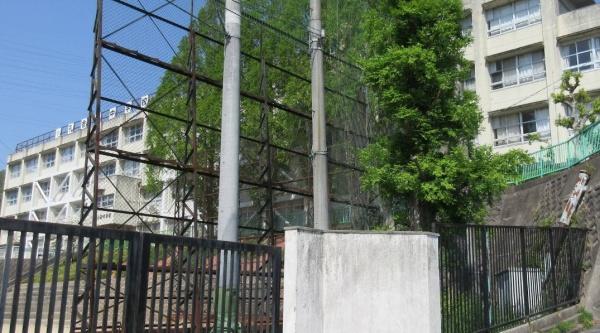 東大阪市池之端町の中古一戸建て(東大阪市立孔舎衙中学校)