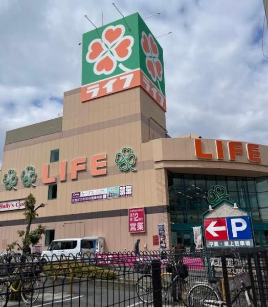 八尾市天王寺屋２丁目　共同住宅(ライフ志紀店)