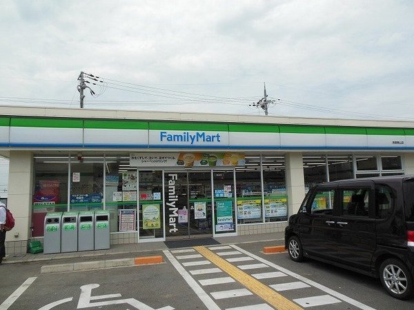 貝塚市東山６丁目の中古一戸建て(ファミリーマート貝塚東山店)