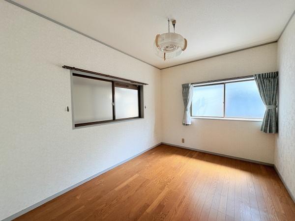 泉南郡熊取町朝代東１丁目の中古一戸建て
