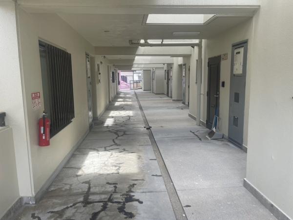 堺市西区鳳西町１丁　共同住宅