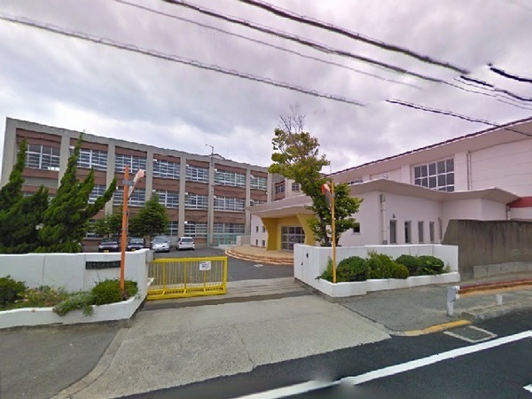 泉佐野市鶴原４丁目の新築一戸建(泉佐野市立北中小学校)