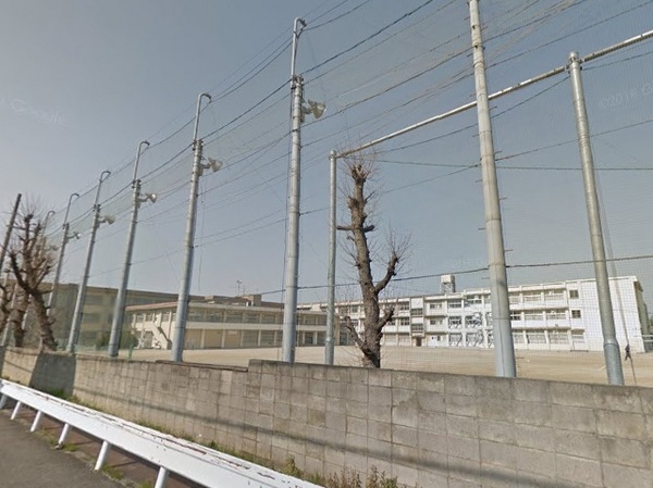 岸和田市藤井町１丁目の中古一戸建て(岸和田市立光陽中学校)