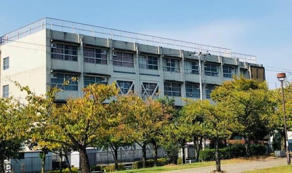 東大阪市吉原１丁目の中古一戸建て(東大阪市立盾津東中学校)