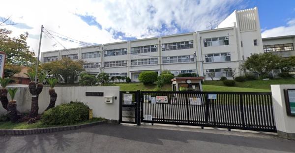 羽曳野市学園前４丁目の中古一戸建て(羽曳野市立羽曳が丘小学校)